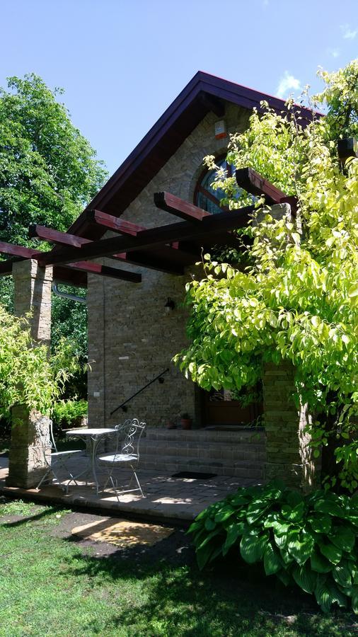 Duzzogo Vendeghaz Agard Villa Gardony Exterior photo